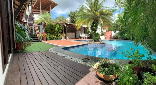 Guesthouse Mata da Praia内部或周边的泳池