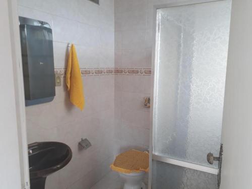 Raio de Sol的一间浴室