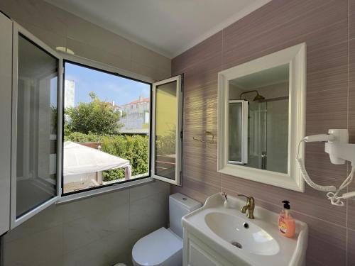SK Lisboa Villa Guesthouse的一间浴室
