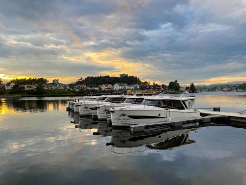 Porsgrunn Centrum Boat Hotel