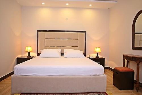 Luxury 3 Bedrooms Apartment客房内的一张或多张床位