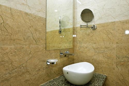 Hotel Bhaskar的一间浴室