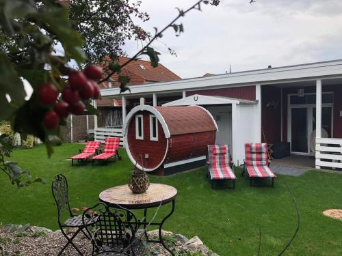 Strukkamp auf FehmarnFerienhaus Rotdorn - Haus Süd的相册照片