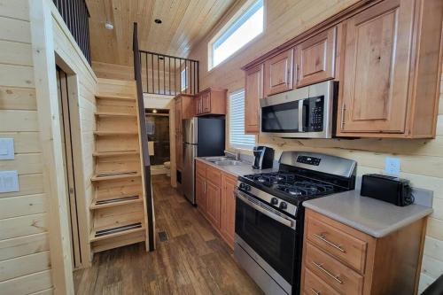 瓦莱079 Tiny Home nr Grand Canyon South Rim Sleeps 8的相册照片