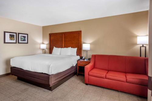 Comfort Inn Nashville West客房内的一张或多张床位