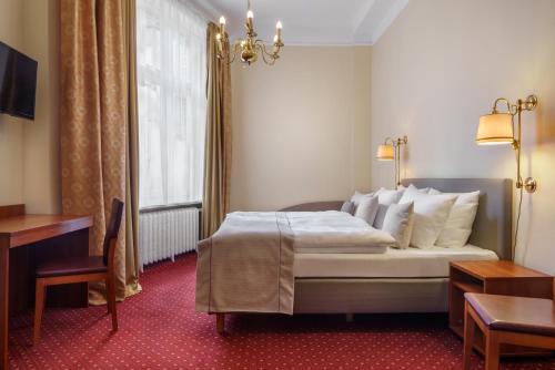 汉堡Hotel Kronprinz Hamburg Hauptbahnhof的相册照片