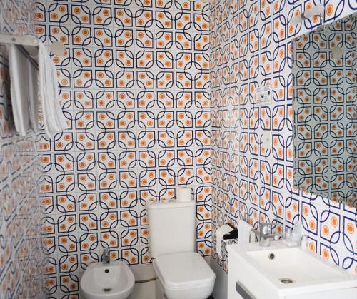 瓦伦西亚多米尔旅舍的一间浴室