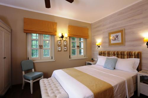 洁米拉岩石山酒店客房内的一张或多张床位