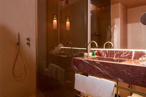 Ca'di Dio-Small Luxury Hotel的一间浴室