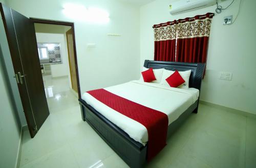 蒂鲁帕蒂TrueLife Homestays - Alamelu Avenue - Fully Furnished AC 2BHK Apartments in Tirupati - Walkable to Restaurants & Super Market - Fast WiFi - Kitchen - Easy access to Airport, Railway Station, Sri Padmavathi & Tirumala Temple的相册照片