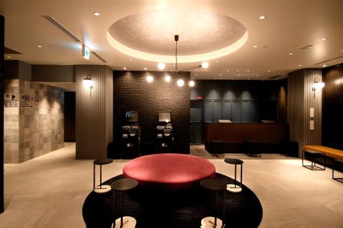 Joytel Hotel Osaka Shinsekai的休息区