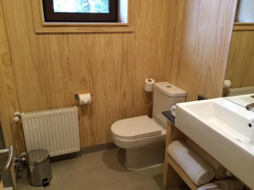 科拉尔克谷Spa酒店的一间浴室