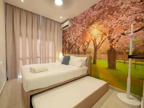新山Seaview condo near RF Mall, Food Court & Free Netflix的一间卧室设有两张床和一棵鲜花树壁画