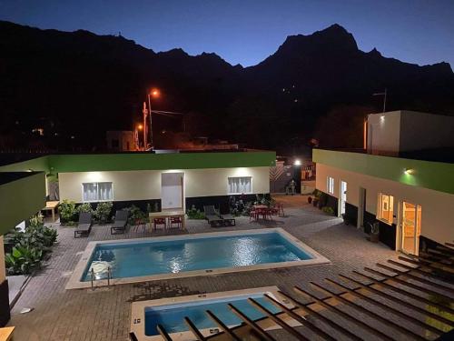 Hotel São Jorge village内部或周边的泳池