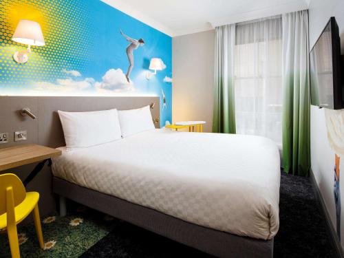 曼彻斯特波特兰宜必思时尚酒店客房内的一张或多张床位