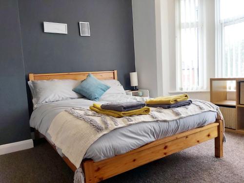 Comfy 4 bed home away from home客房内的一张或多张床位