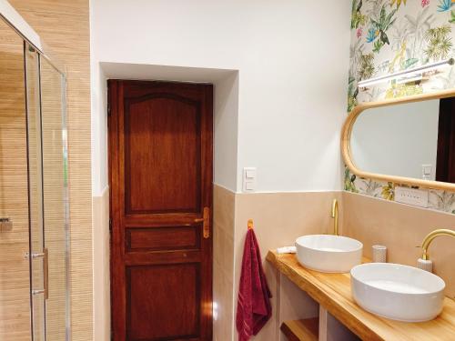 L’Alcalys - Maison de vacances au vert - Sans TV的一间浴室