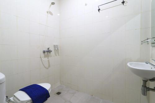 Uptown Residence Syariah Pondok Pinang的一间浴室