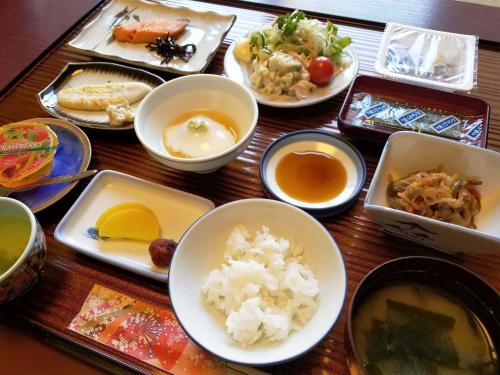 夜莺日式旅馆提供给客人的早餐选择