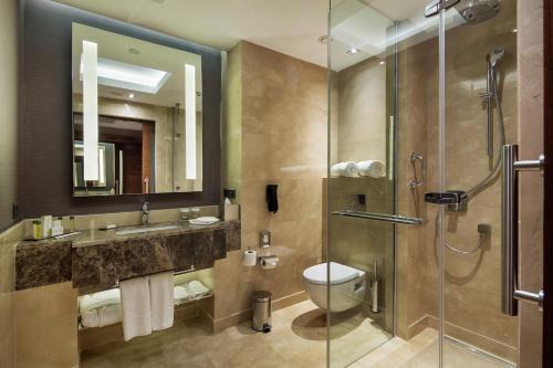 Movenpick Hotel Malatya的一间浴室
