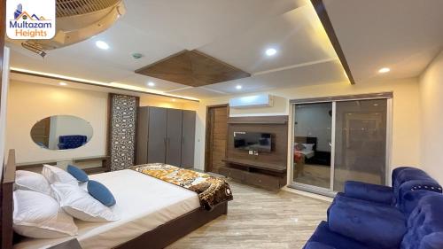 拉合尔Multazam Heights, DHA Phase 8 - Three Bedrooms Family Apartments的相册照片