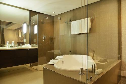 米尔纳角酒店的一间浴室