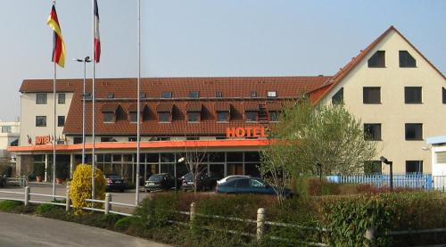 拉德博伊尔WEST Hotel an der Sächsischen Weinstrasse的相册照片