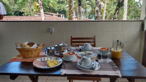 Pousada Canoeiro提供给客人的早餐选择