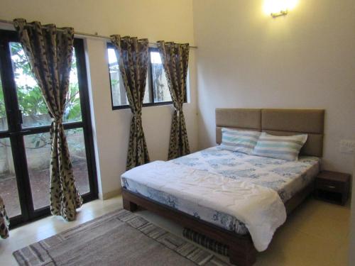 卡尔贾特Retreat Holiday Homes, Twin Chalets at Sparsh Resorts and Chalets, Karjat的相册照片