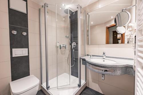 瓦特堡酒店的一间浴室
