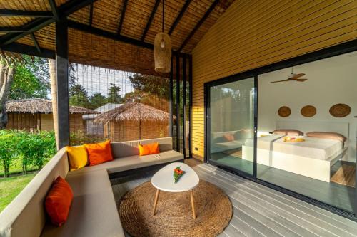 恰洛克拉姆Suan Residence - Exotic and Contemporary Bungalows with Private Pool的相册照片