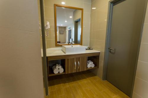 D Gateway Perdana Hotel Bangi的一间浴室