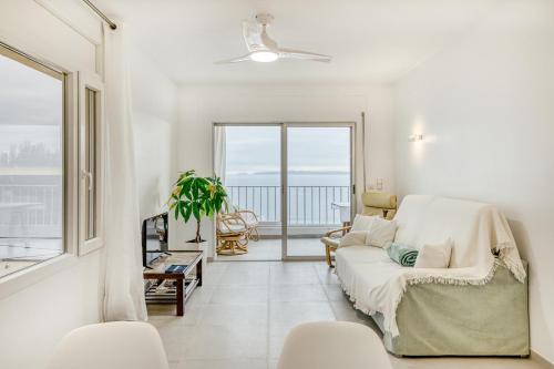 Apartament Roses Vista Mar客房内的一张或多张床位