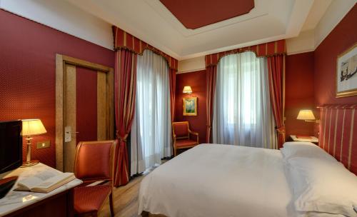 贝斯特韦斯特瑞沃里酒店客房内的一张或多张床位