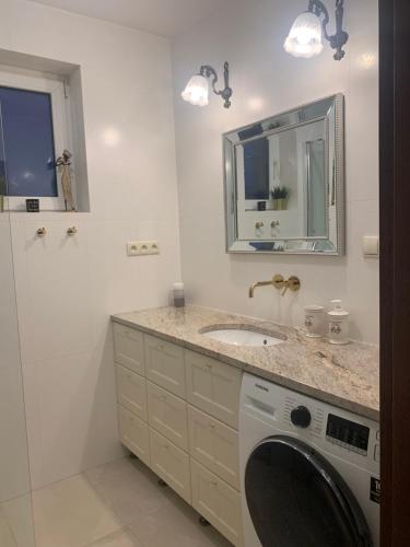 Apartament Prestige Pruszków的一间浴室