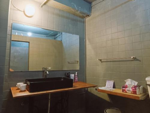 杂院-独立空间的一间浴室