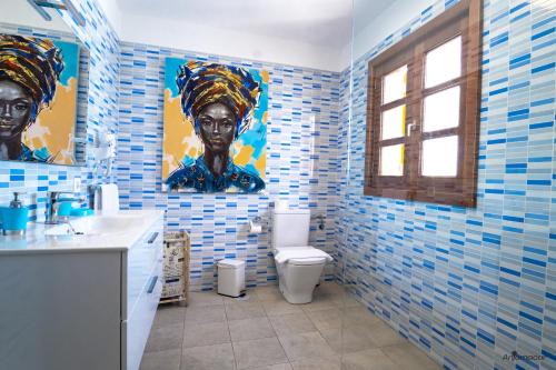 Luxury Villas Anjomacar的一间浴室