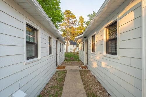 Spearfish Cottages