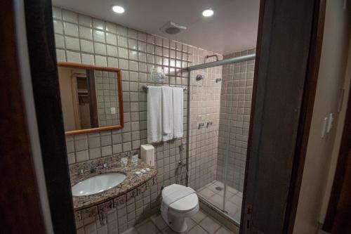 Hotel Golden Park Salvador的一间浴室