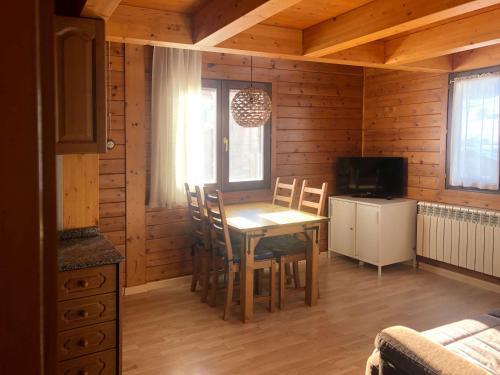 因克勒斯Casita de madera a Peu del Riu Incles - Sol y Nieve - Parking incluido的相册照片