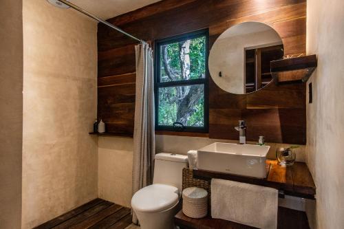 Hotel Makaabá Eco-Boutique的一间浴室