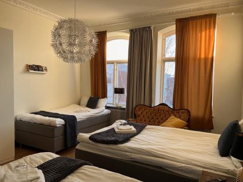 Frövi hotell客房内的一张或多张床位