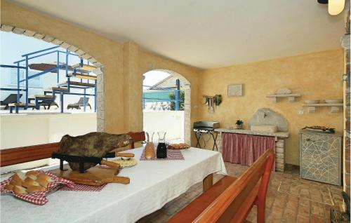 莫托文Stunning Home In Motovun With Private Swimming Pool, Can Be Inside Or Outside的相册照片