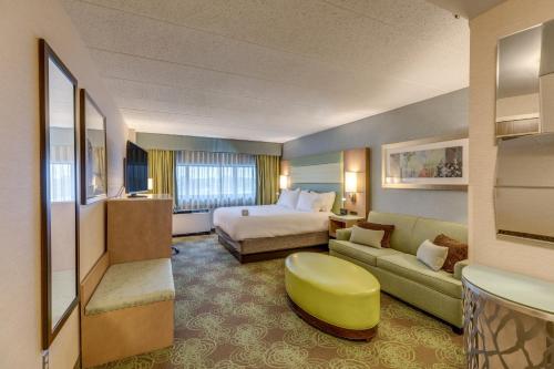 兰辛Crowne Plaza Lansing, an IHG Hotel的相册照片