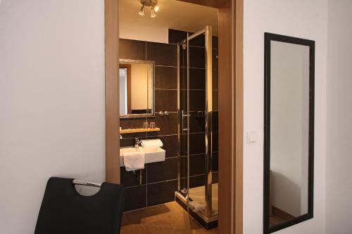 加斯霍特夫梅慈杰拉姆酒店的一间浴室