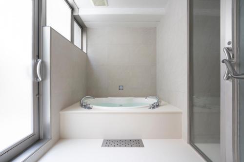 hotel hisoca ikebukuro的一间浴室
