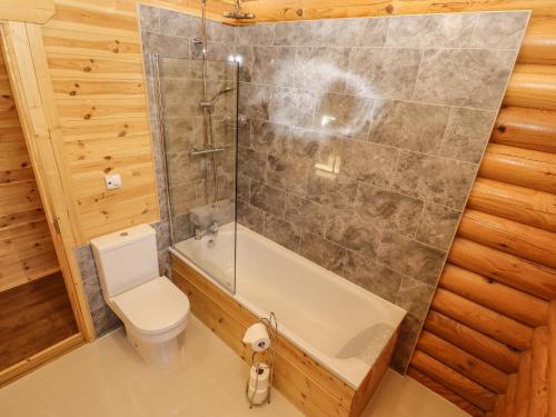 Pine Lodge的一间浴室