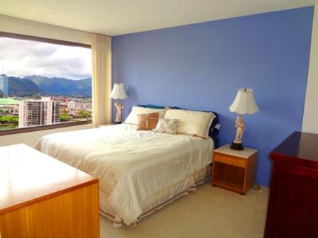 Waikiki vacation 2BR suite 88客房内的一张或多张床位