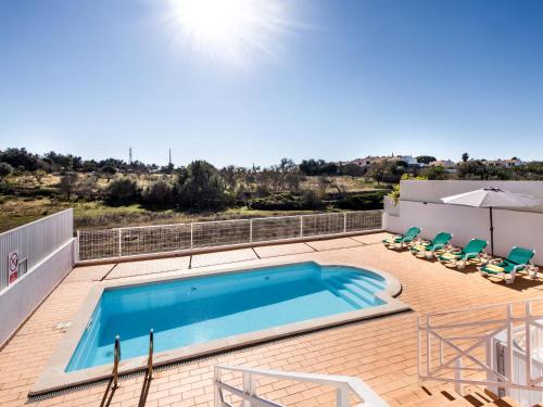 Villa Villa Albufeira Sunshine by Interhome内部或周边泳池景观
