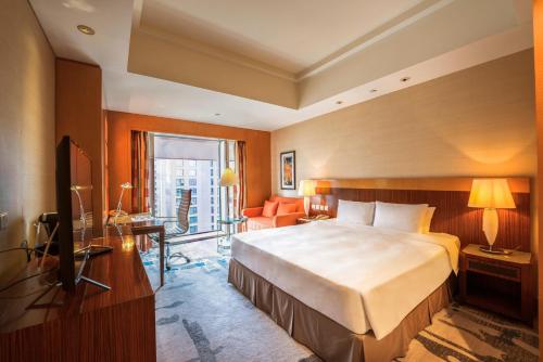 北京丽亭酒店客房内的一张或多张床位